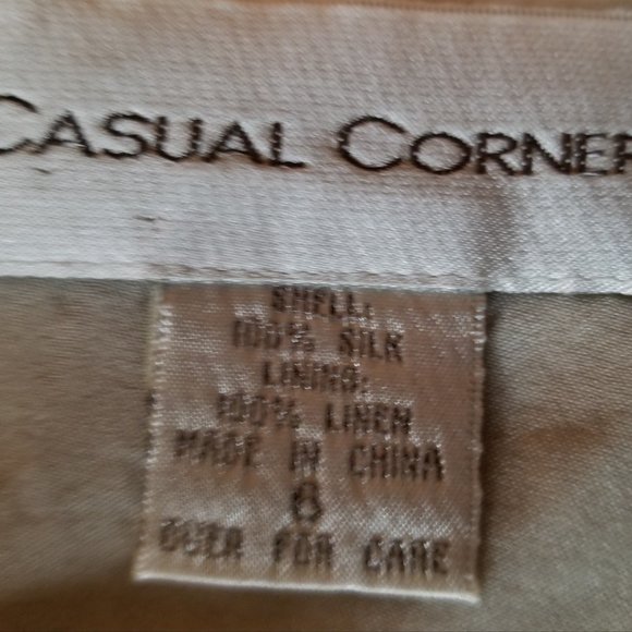 Casual Corner Silk shell and linen lined dress.  Size 6, cream colour. - Picture 3 of 4